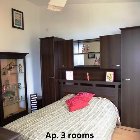 Deby House شقة *