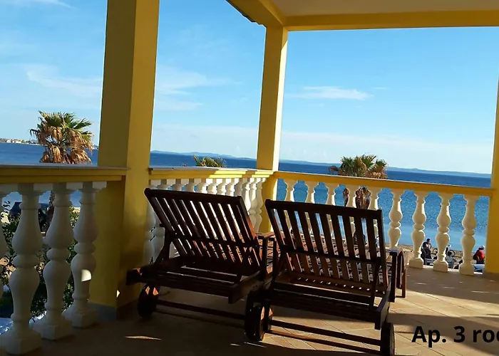 Deby House Апартаменты