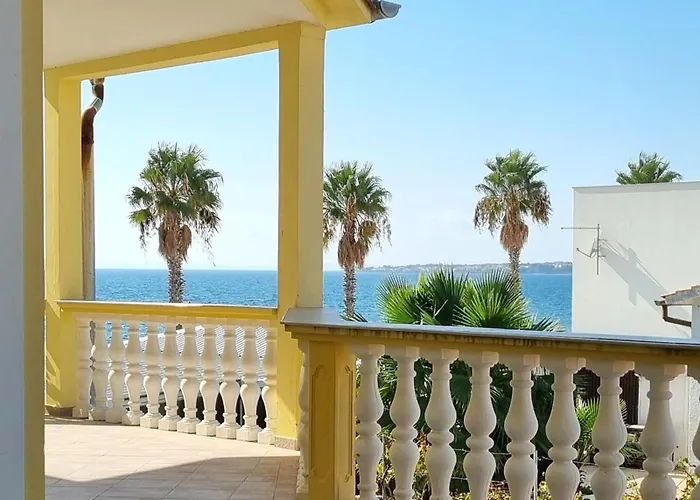 Апартаменты Deby House *