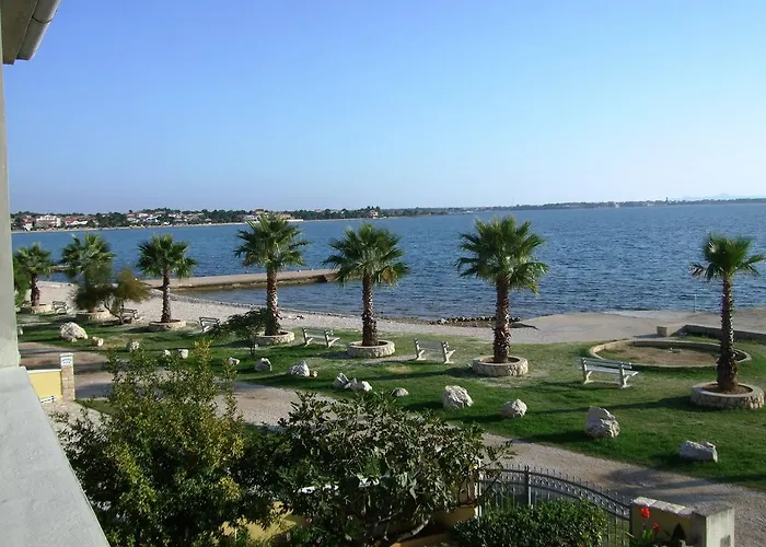 Апартаменты Deby House