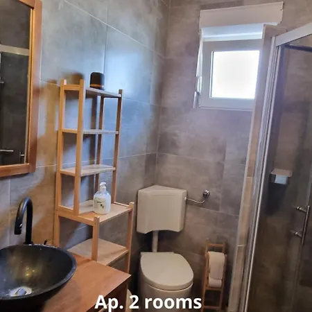 Deby House Apartment *